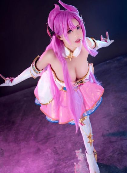 好姑娘2中汉字_HD高清电影在线