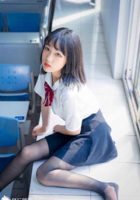 岬奈奈美女教师中文字幕_1080P迅雷电影在线