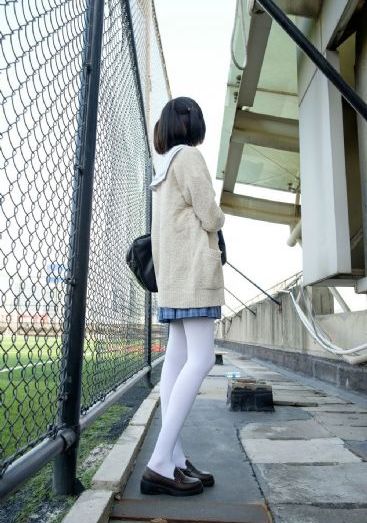 《年轻女教师3》中文字幕_国产剧在线手机播放