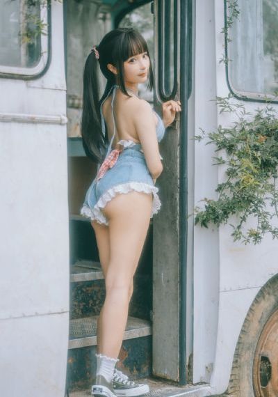 十大颜色的经典港片吴倩莲_高清高清在线观看