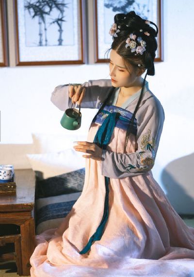 欧美aaaaa_超清在线观看完整版